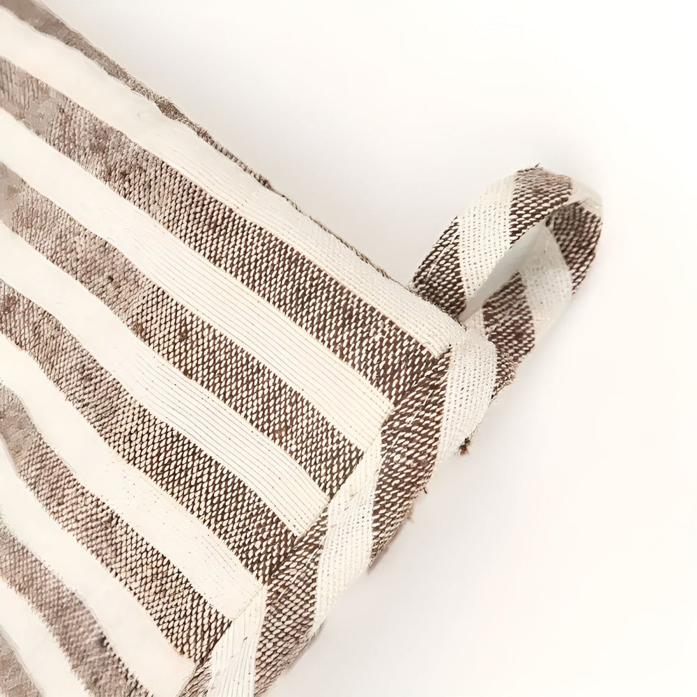 Premium Striped Heat-Resistant Oven Mitt