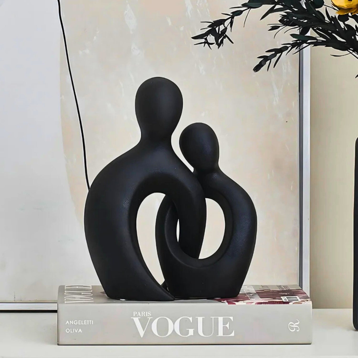 Embrace Form Modern Abstract Couple Statue