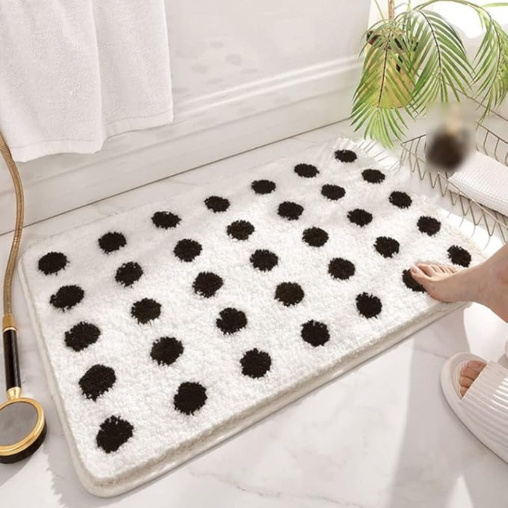 Tufted Plush Polka Dot Bath Mat